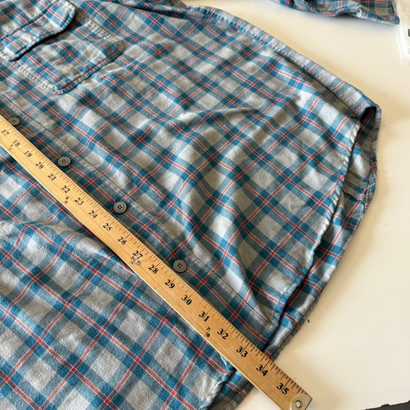 Duluth Trading Gray & Blue Plaid Poly Blend Double Pocket Button Up Shirt 2XL - Picture 7 of 7